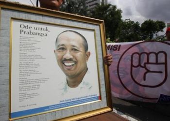 AJI Serahkan Petisi Pencabutan Remisi Susrama ke Presiden
