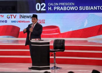 Klaim Keberhasilan Jokowi dan Janji Kemandirian Prabowo