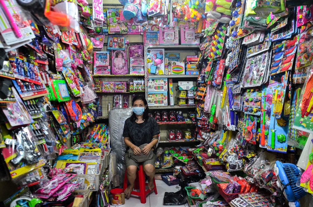 Menurunnya Penghasilan Pedagang di Pasar Gembrong Lontar id