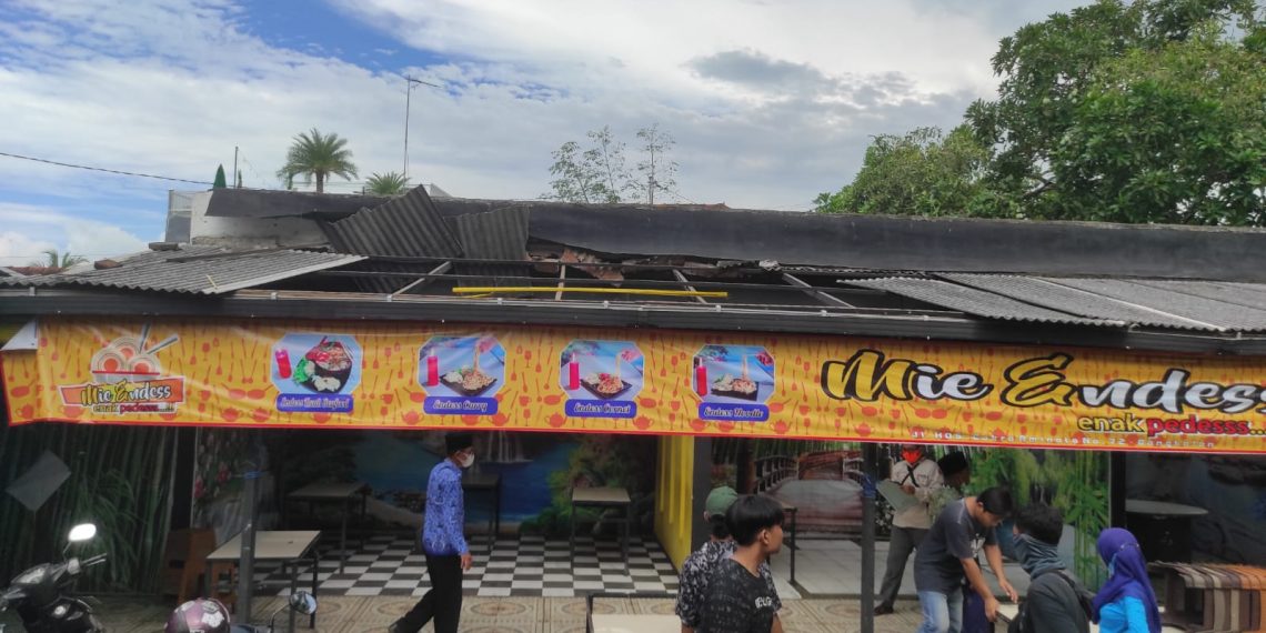 Angin Kencang Terjang Bangkalan, 49 Rumah Warga Rusak