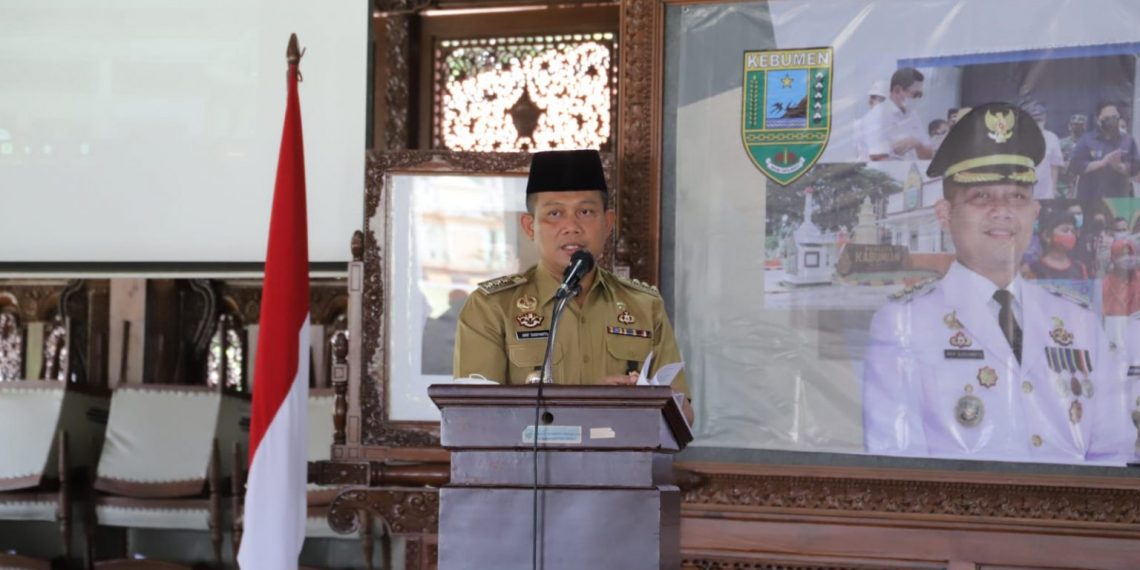 Bupati Kebumen Perintahkan Sekda Copot Kepala Pasar Tumenggungan dan Seluruh Stafnya